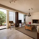 Alondra Θέρετρο