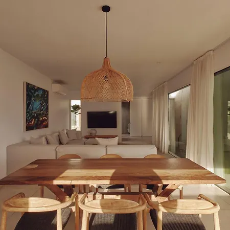 Alondra Puerto del Carmen (Lanzarote)