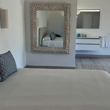 Alondra Resort